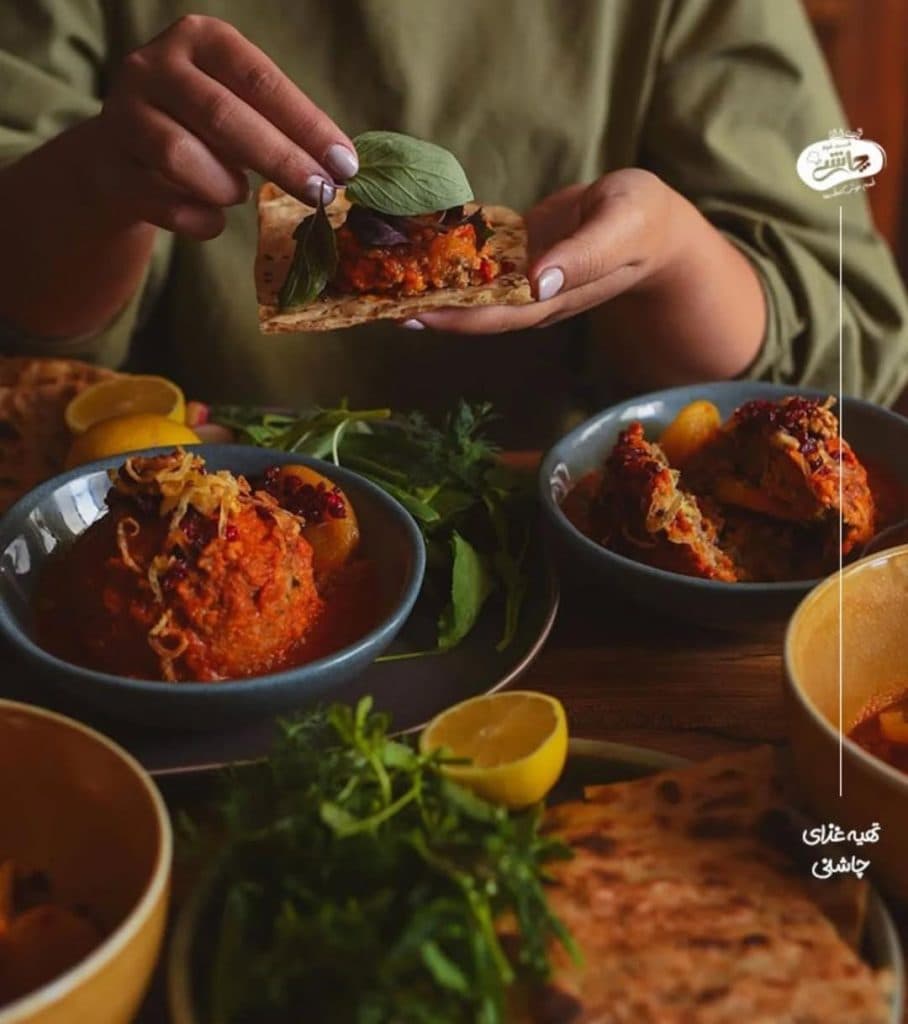 تهیه غذا و بیرون بر چاشنی شعبه 1 در ارومیه