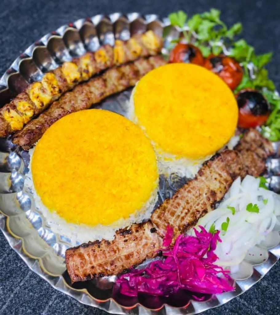 کافه رستوران سنتی گل شهر طالبی در گرگان