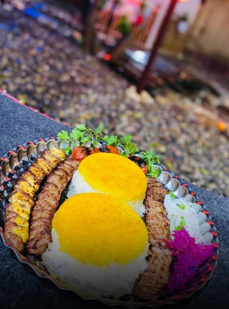 کافه رستوران سنتی گل شهر طالبی در گرگان