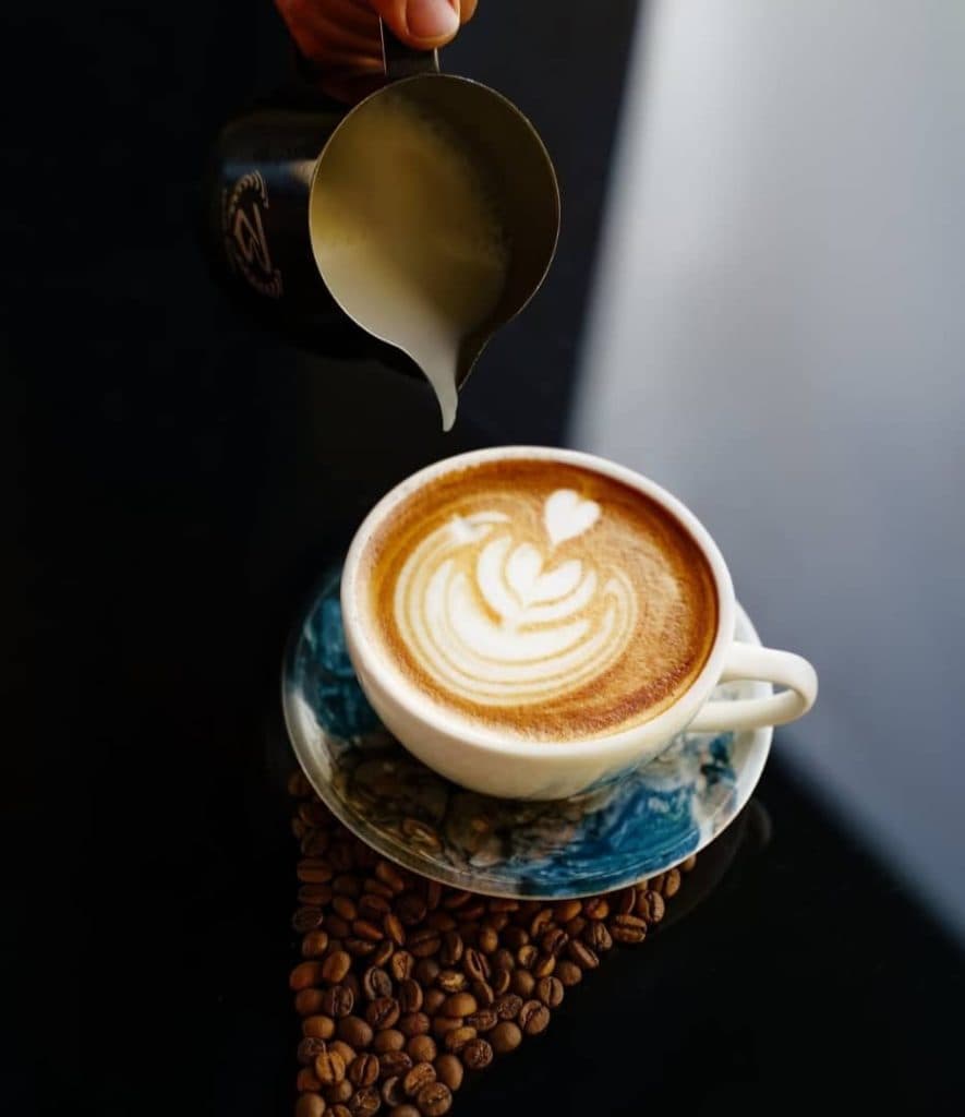 کافه رستوران گلدن تایمز در چابهار