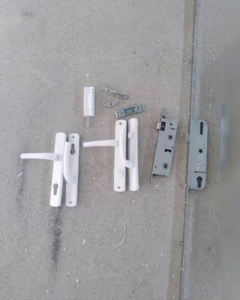 نصب و تعمیر درب و پنجره دوجداره upvc خواجه در شاهرود