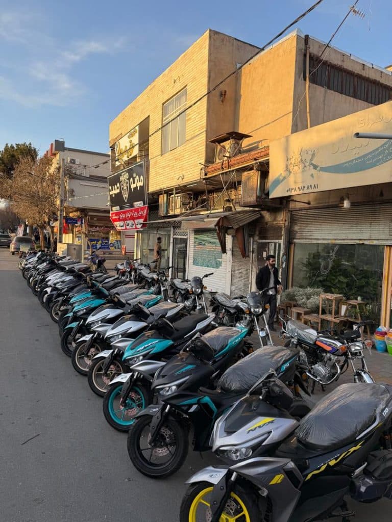 فروشگاه موتور سیکلت موتوحمید در اسلامشهر