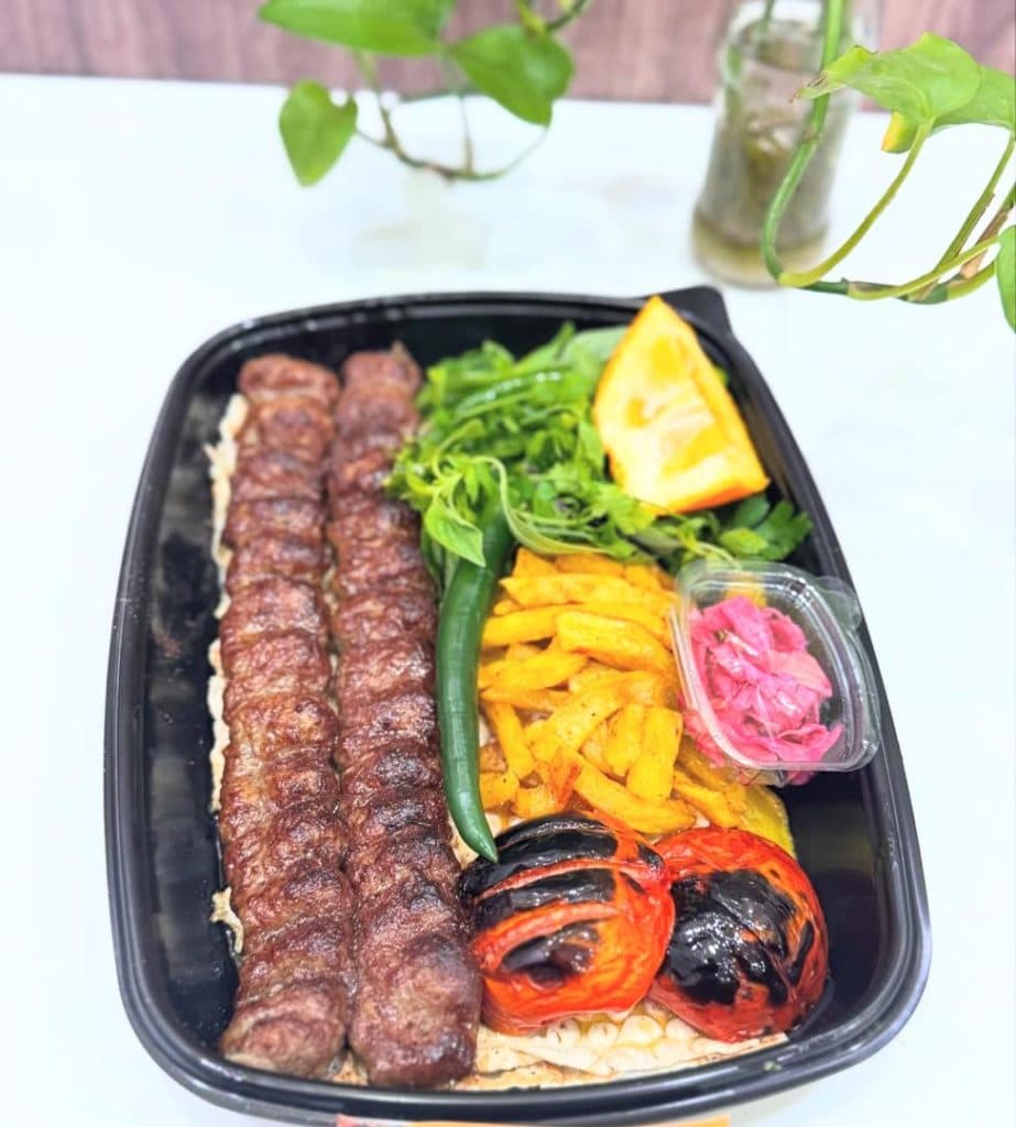 بیرون بر قشقایی در عاشوری بوشهر