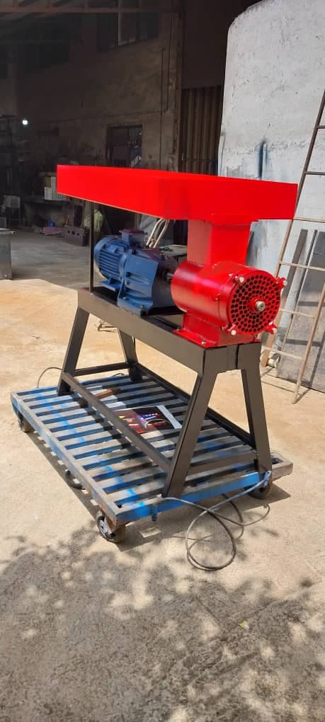 تولیدکننده چرخ گوشت مخصوص پرورش ماهی گودرزی در بابل