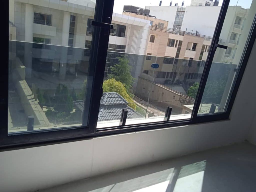 تولید فروش شیشه سکوریت و لمینت محمدی سلطان آباد شیراز