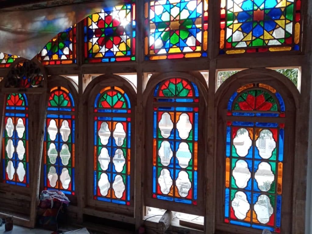 تولید فروش شیشه سکوریت و لمینت محمدی سلطان آباد شیراز