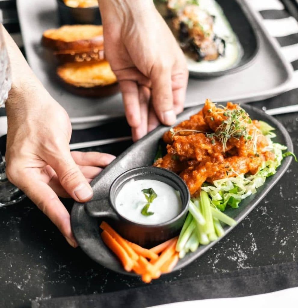 کافه رستوران رگنوم در ولیعصر تبریز