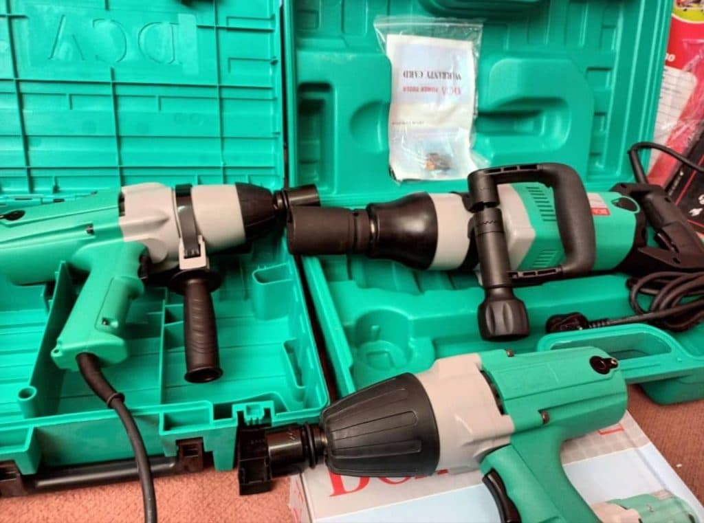 اجاره ابزار آلات ساختمانی رضا در تنکابن