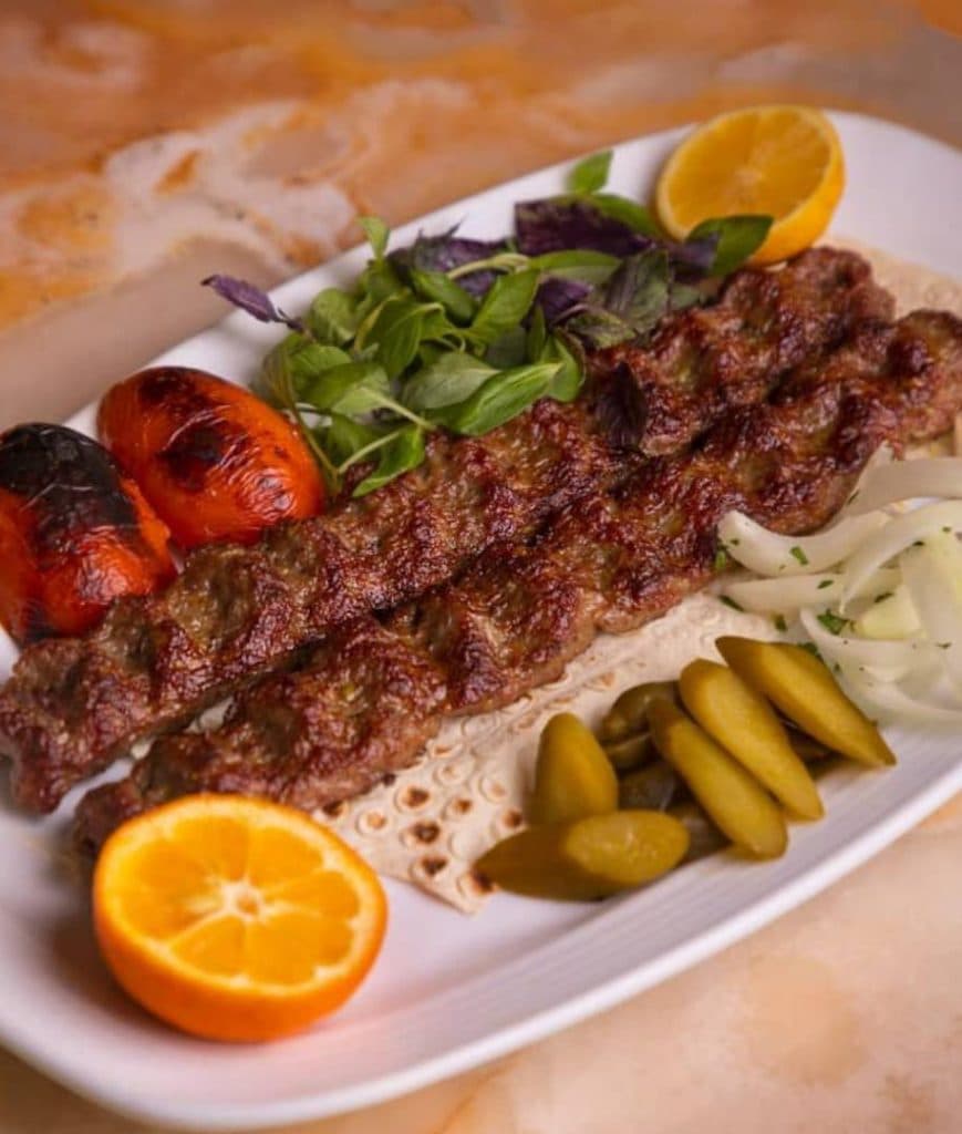 جگرسرای رویال در میدان رسالت تهران