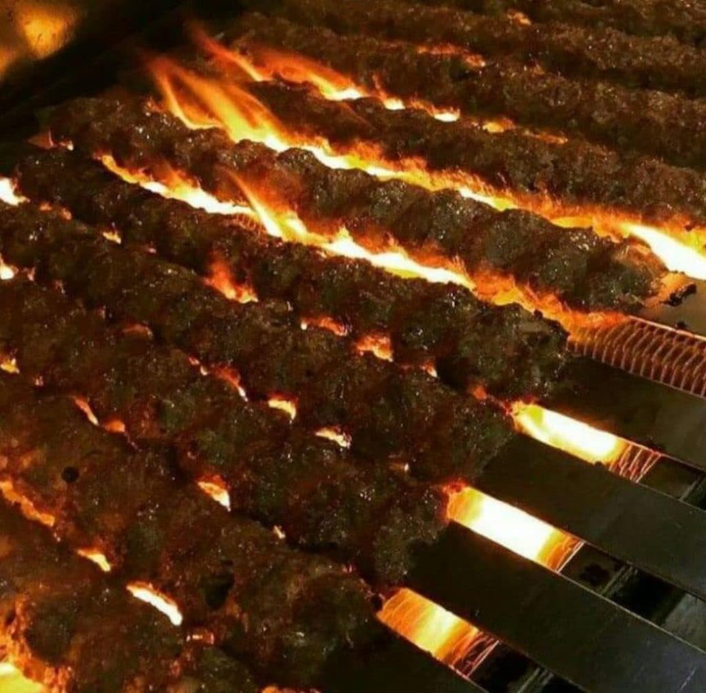 جگرسرای رویال در میدان رسالت تهران