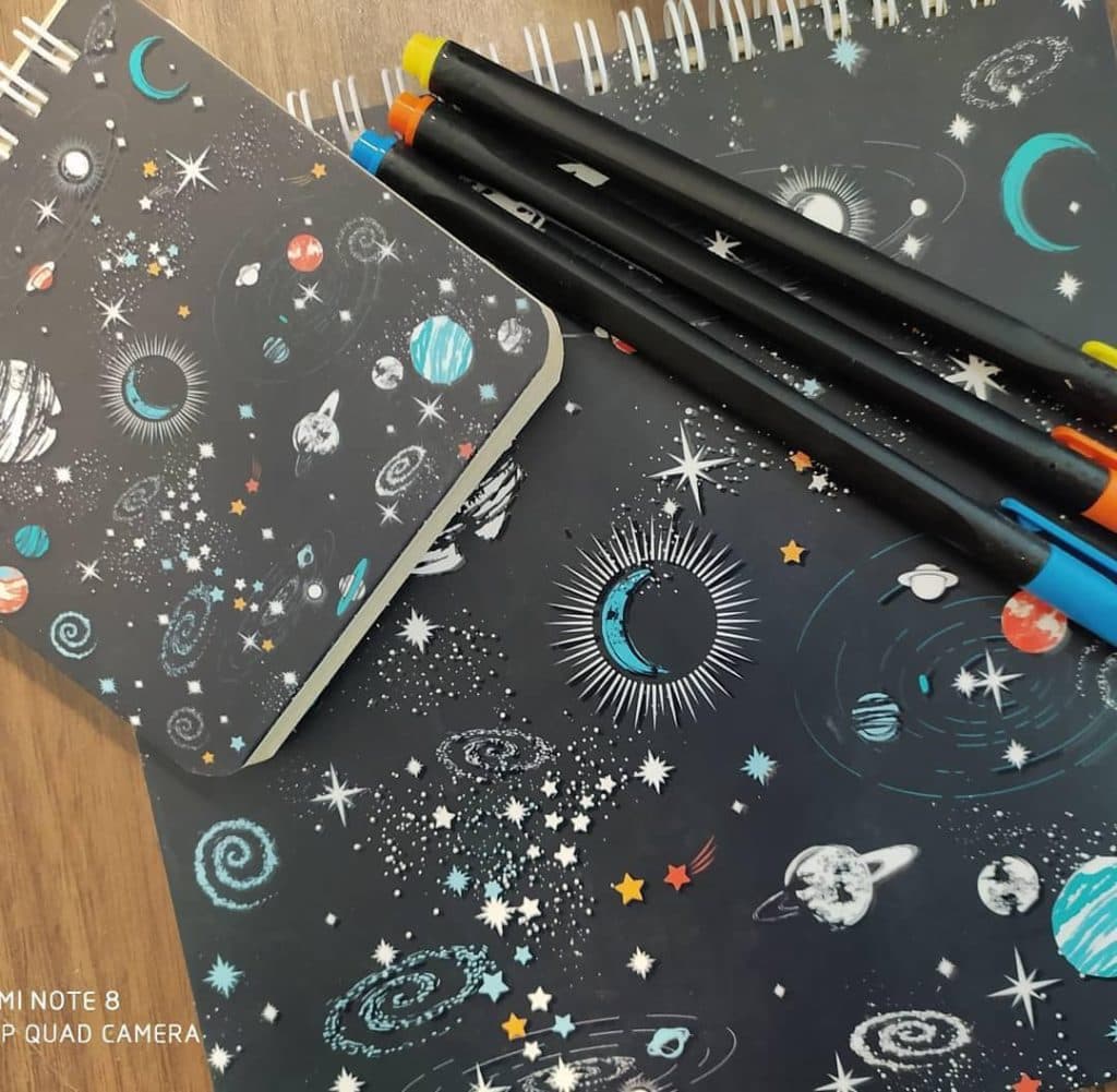 فروشگاه کتاب و لوازم تحریر ناب مارکت صفایی در زنجان