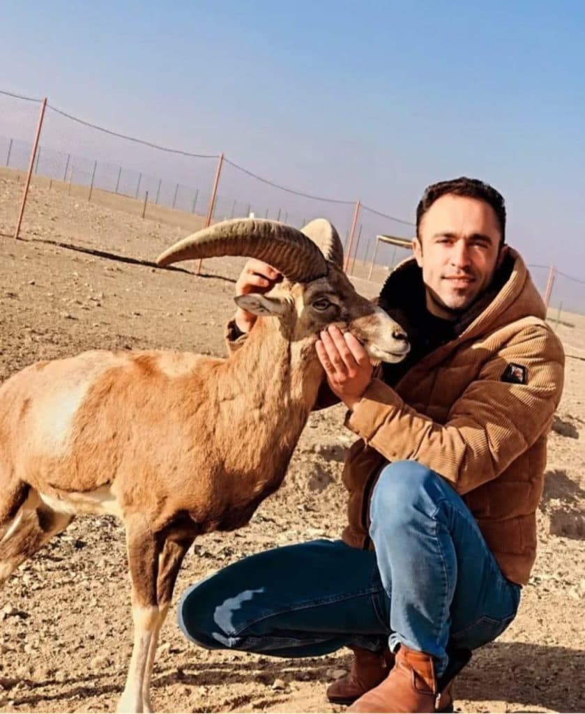 مشاور و پرورش دهنده حیوانات حیات وحش صمد نظمی در ماکو