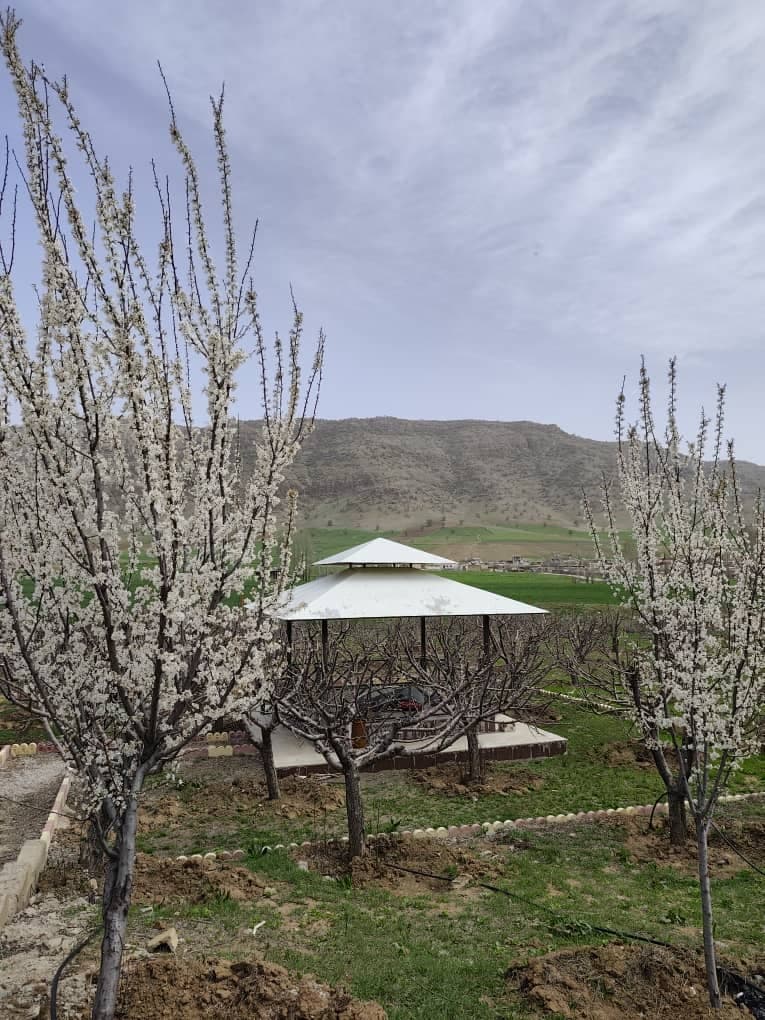 اقامتگاه شبانه روزی شولیز در آبشار بیشه خرم آباد