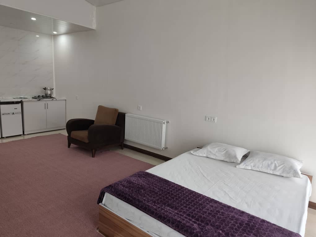 اقامتگاه شبانه روزی شولیز در آبشار بیشه خرم آباد