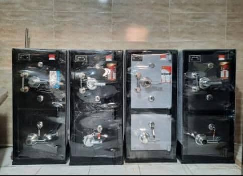 فروش گاوصندوق خانگی و طلافروشی ایران کاوه یوسفی رشت