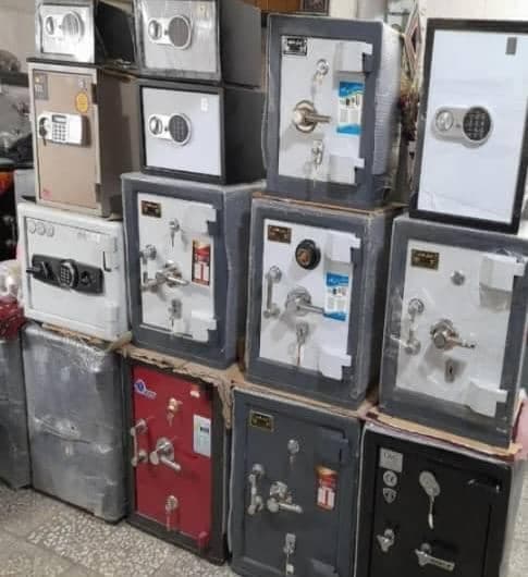 فروش گاوصندوق خانگی و طلافروشی ایران کاوه یوسفی رشت