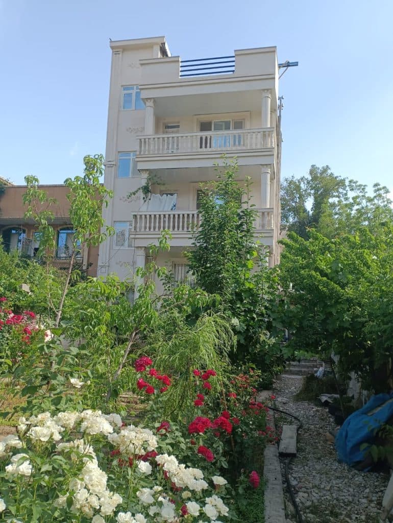 اقامتگاه توریستی سرو در رویین اسفراین