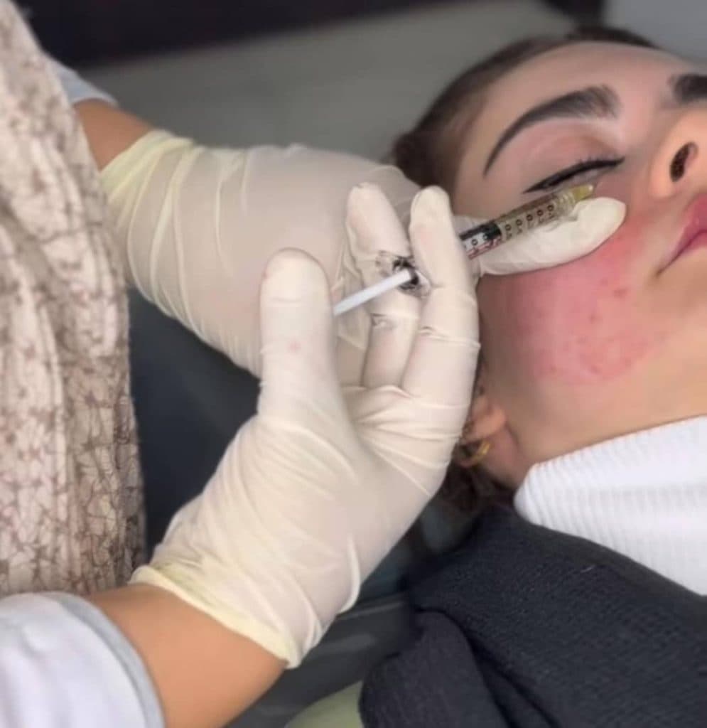 مرکز تخصصی زیبایی لیزر رویا در آبرسان تبریز