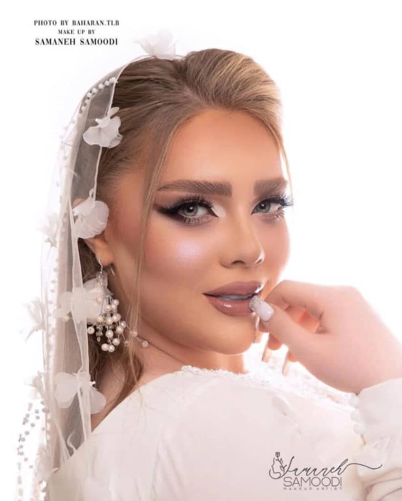 آموزش تخصصی میکاپ هستیا در محمدشهر