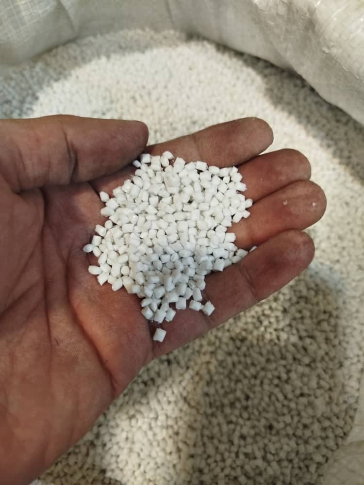 تامین و فروش مواد پلاستیک لاری در پردیس