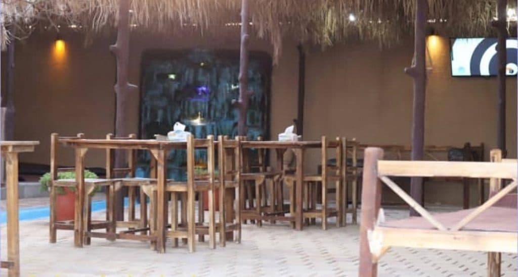 باغ رستوران عمارت بابابزرگ در زرند