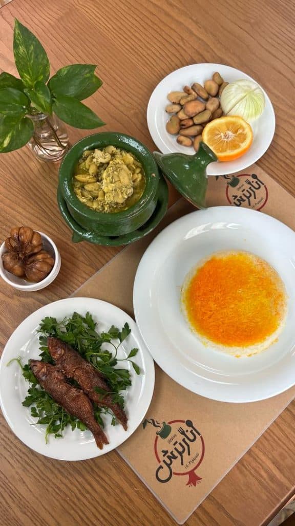 رستوران سنتی انارترش در رشت