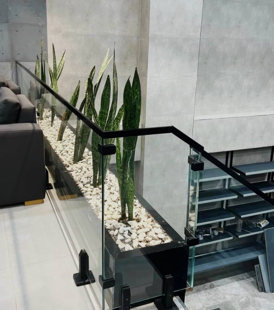 پخش عمده ی شیشه سکوریت ابراهیمی در بندرعباس