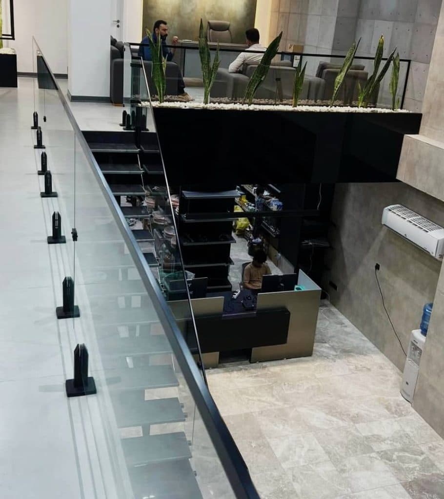 پخش عمده ی شیشه سکوریت ابراهیمی در بندرعباس