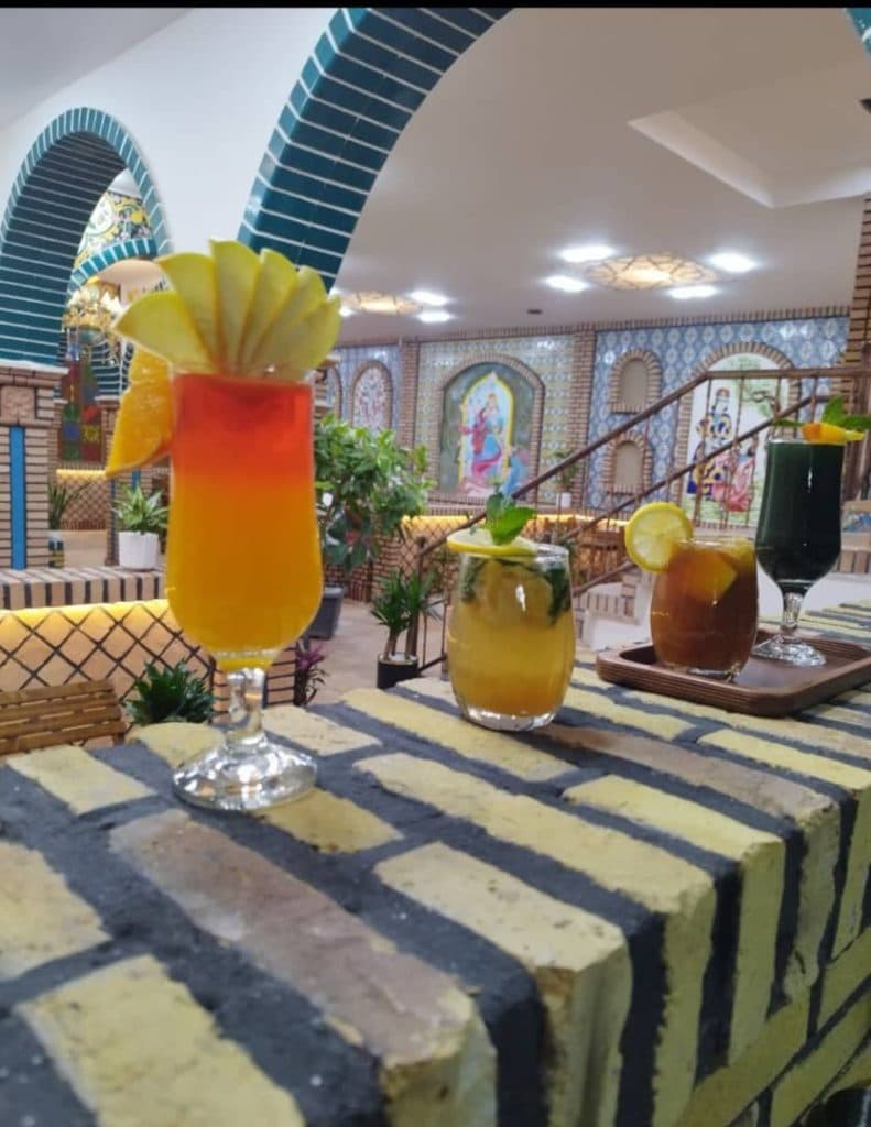 کافه رستوران سنتی جیران در نیشابور