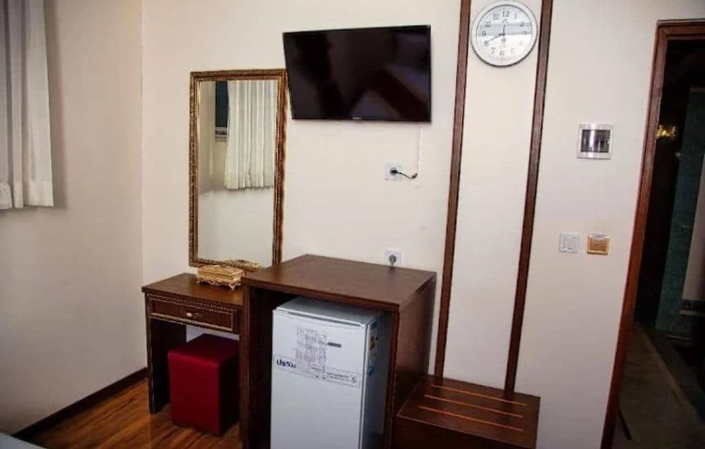 هتل آپارتمان انوش در مشهد