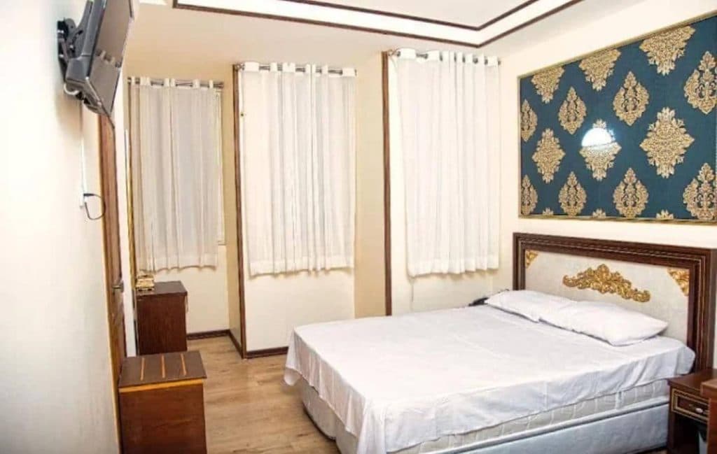 هتل آپارتمان انوش در مشهد