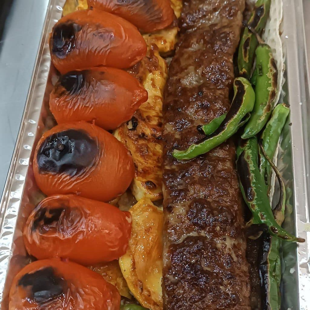 رستوران بناب تبریز مشفقی گلی در گلشهر جنوبی بندرعباس