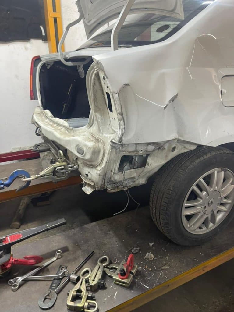 شاسی کشی خودرو کارلوکس برزویی در تهرانپارس تهران