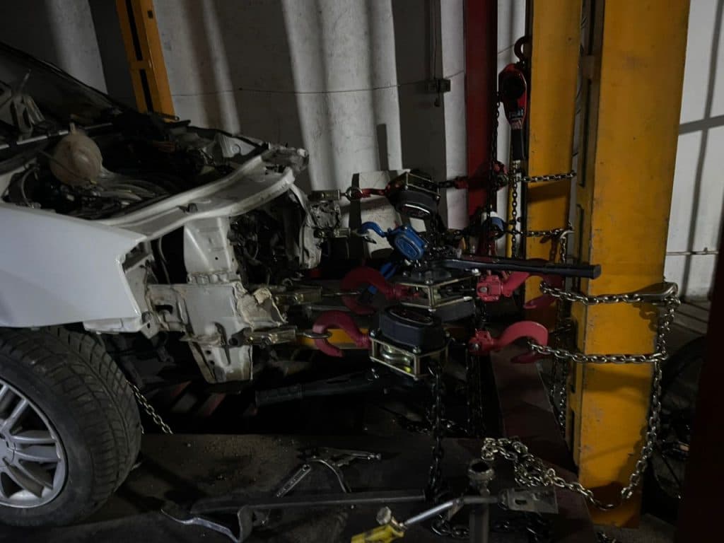 شاسی کشی خودرو کارلوکس برزویی در تهرانپارس تهران