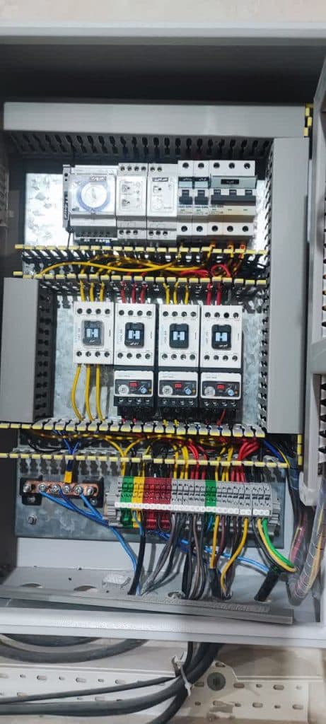 ساخت نصب سردخانه صنعتی برودت سازان رهام در خرم آباد