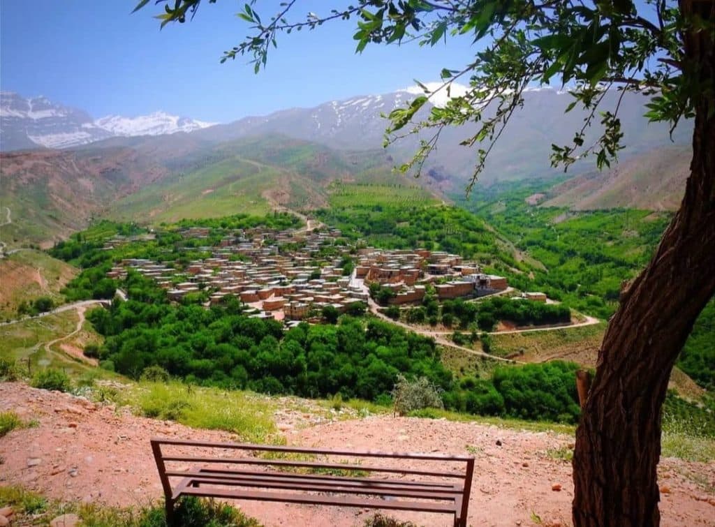 اقامتگاه بومگردی گردشگری شب های دنا در سیور سمیرم