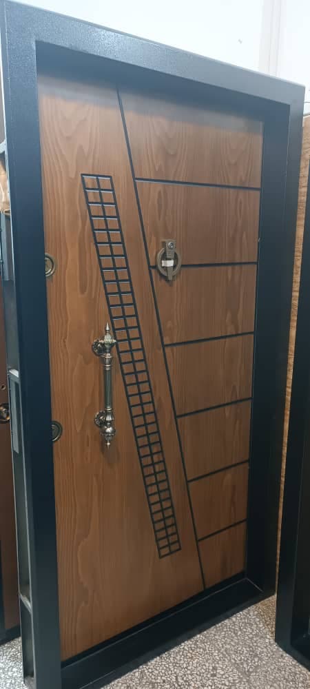 پخش و فروش درب ضدسرقت و اتاقی گلزاری در آمل
