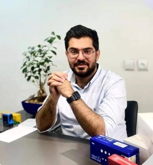 مرکز تخصصی لیزر موهای زائد دکتر پوریا پورسهرابی کرمان