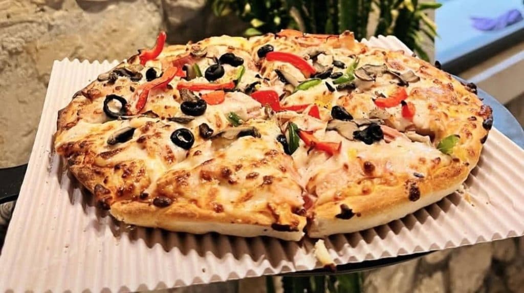 کافه رستوران اپسای لند در کازرون