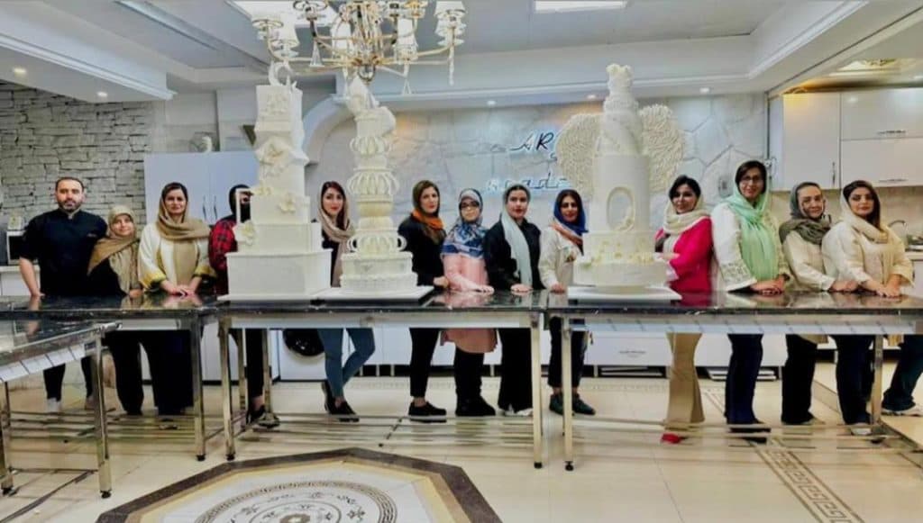 کیک خانگی فاطی کیک در بندرلنگه