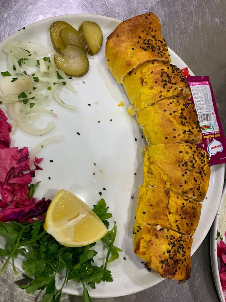 نان داغ و کباب داغ آثاره در افسریه تهران