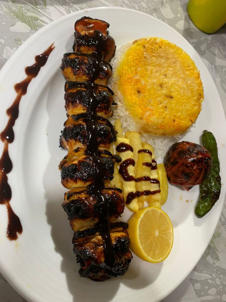 نان داغ و کباب داغ آثاره در افسریه تهران