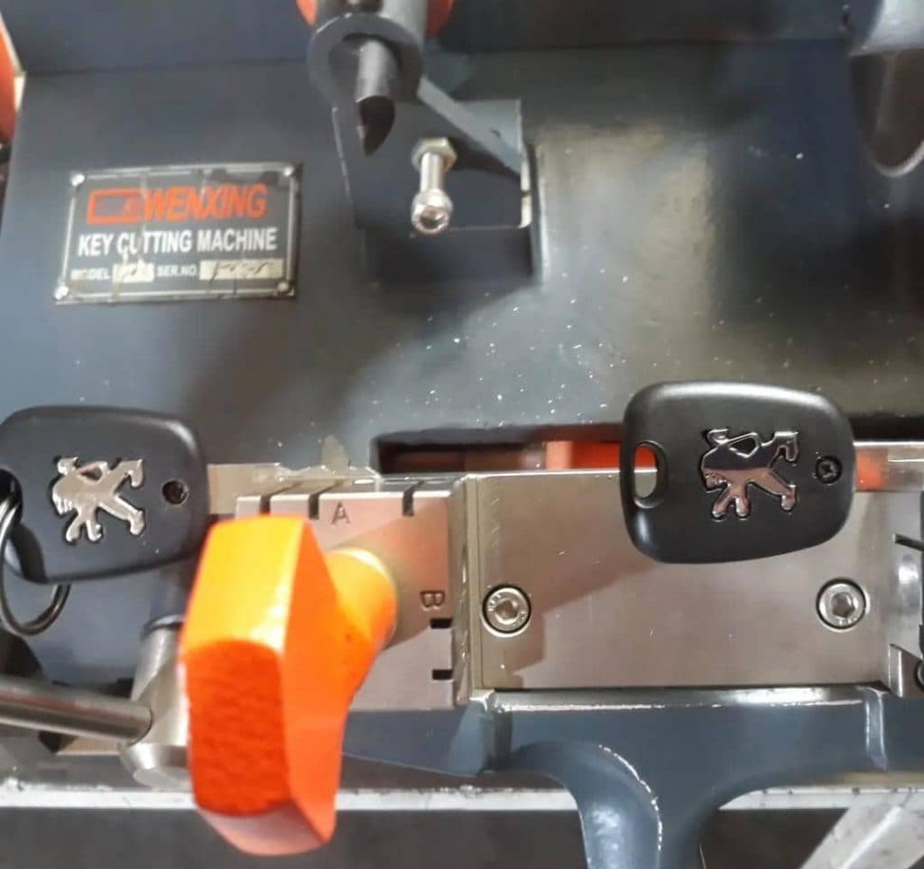 کلید سازی جواد در بلوار نصر شیراز