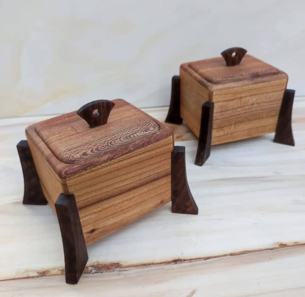 تولید و فروش صنایع دستی چوبی بهرام وود در پیرانشهر