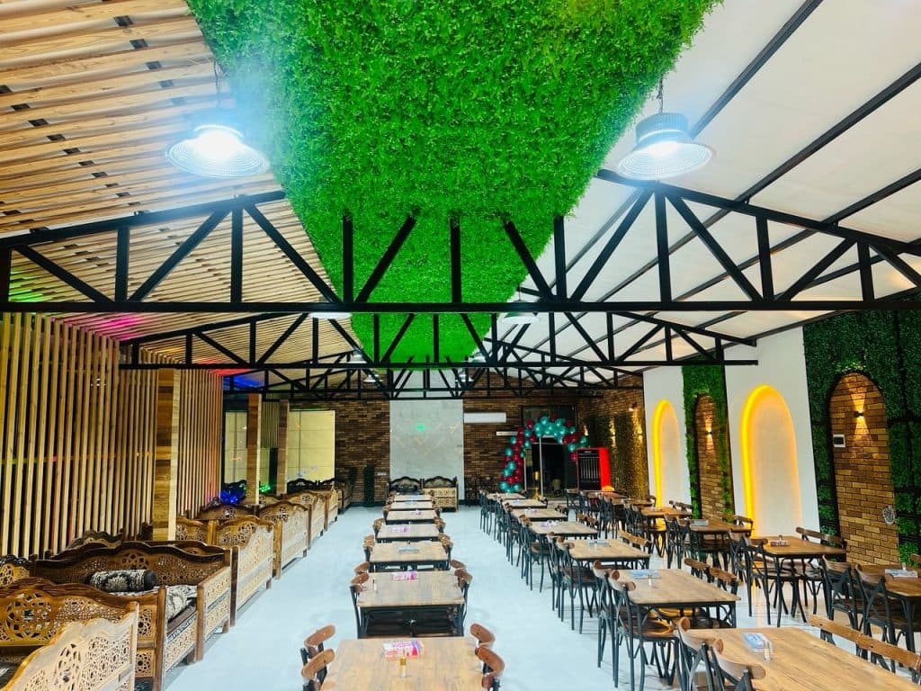 رستوران شب های رامجرد رضا در مرودشت