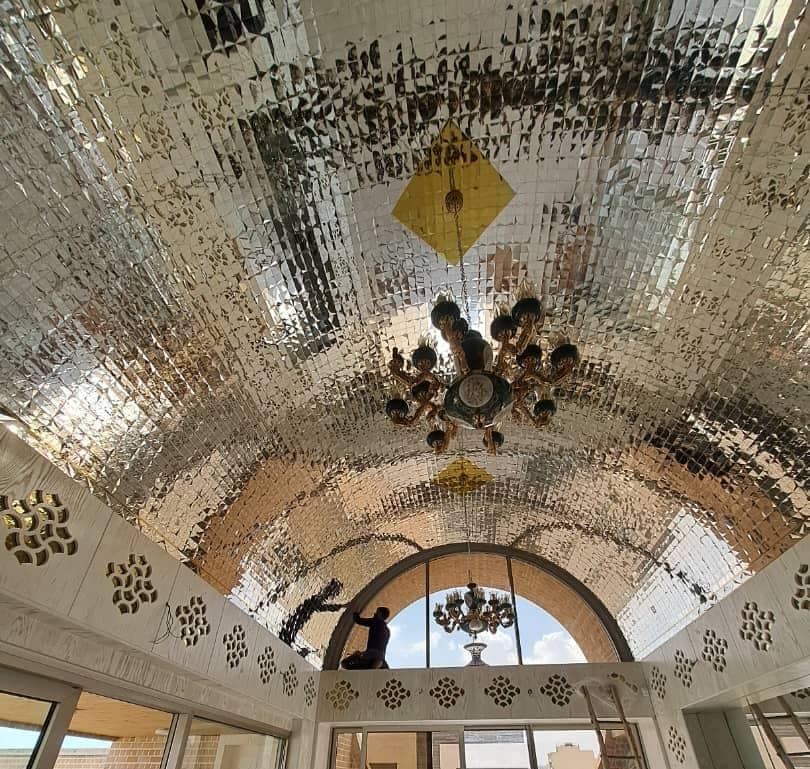 فروش آینه یک میل سفید نقره ای رستمی در اصفهان