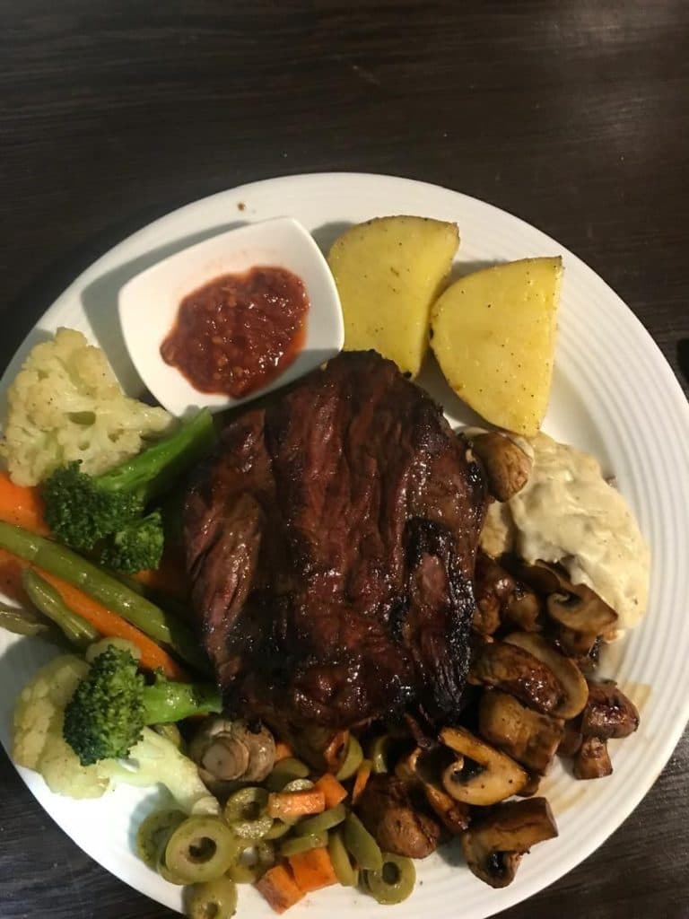 خانه استیک تجار در احمد گوراب رشت