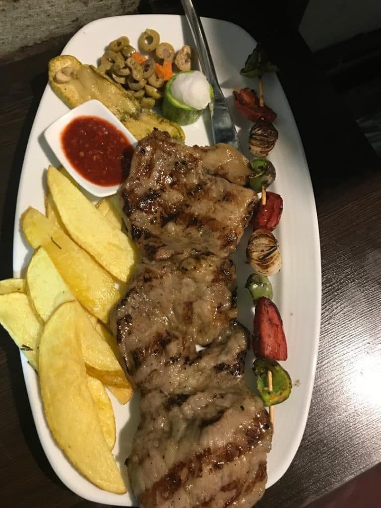 خانه استیک تجار در احمد گوراب رشت