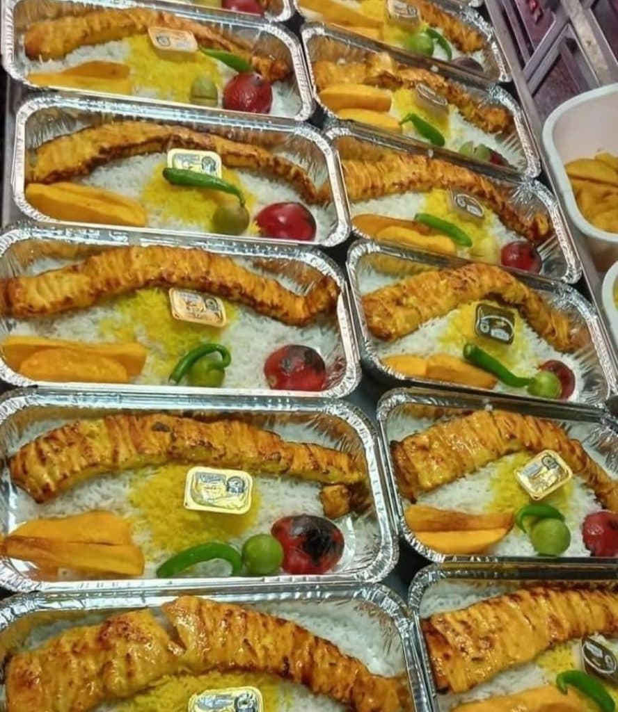 کافه رستوران آریانا در شهرک صنعتی عباس آباد پاکدشت
