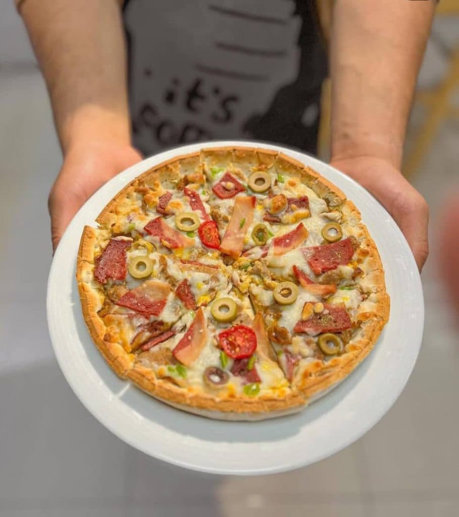 کافه رستوران چکو در شهید رجایی بهشهر